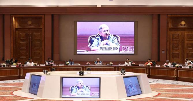 Workshop of the Sixteenth Finance Commission,सोलहवें वित्त आयोग की कार्यशाला संपन्न, केंद्रीय मंत्री राजीव रंजन सिंह ने राज्यों के स्वयं के राजस्व स्त्रोतों के संकलन लाभ प्राप्त सुदृढ़ करने आग्रह किया